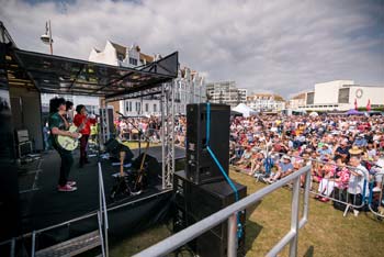 The Counterfeit Stones on the Main Stage - 2 (thumbnail)